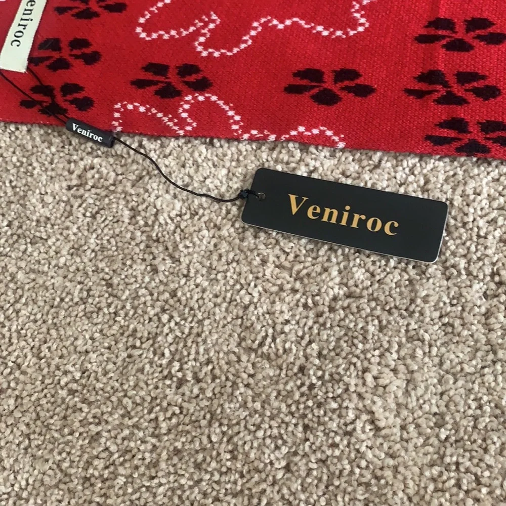 VENIROC Red/White Cashmere Checkered Long Scarf Farmhouse Teddy Bear Design